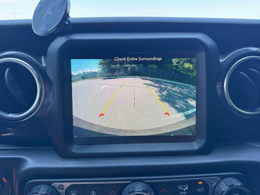2022 Jeep Wrangler Unlimited Sahara Altitude