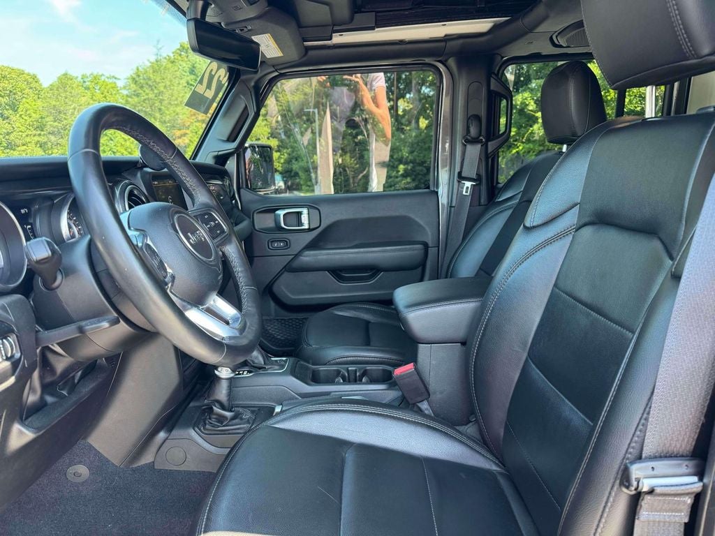 2022 Jeep Wrangler Unlimited Sahara Altitude