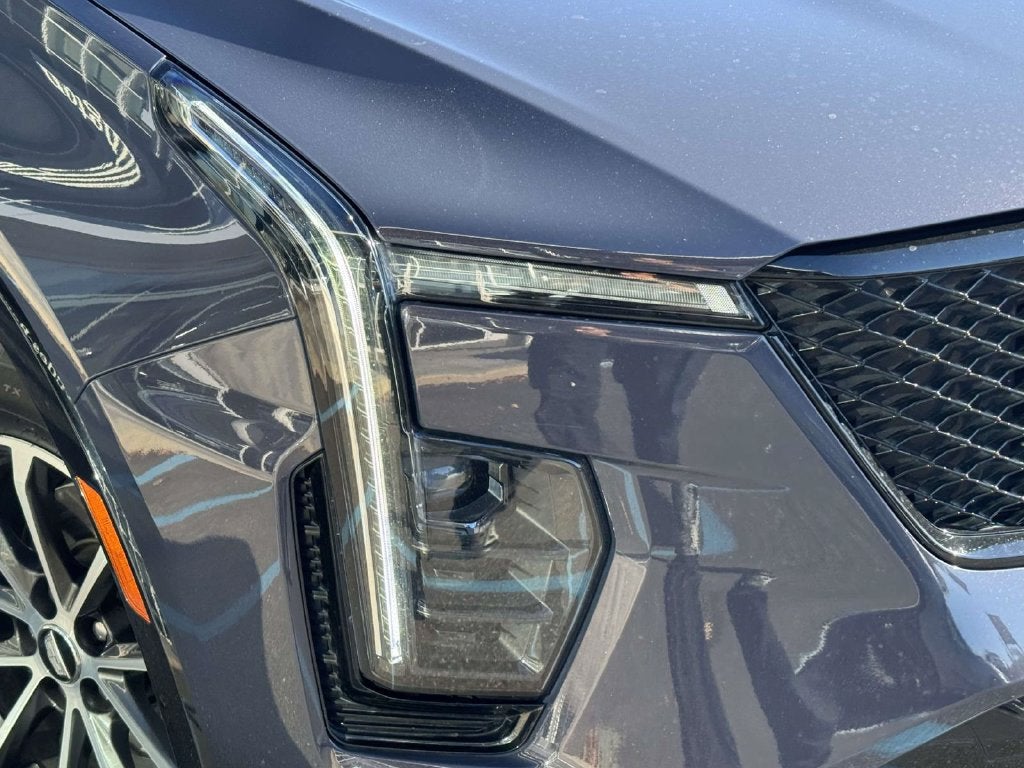 2024 Cadillac XT4 Sport