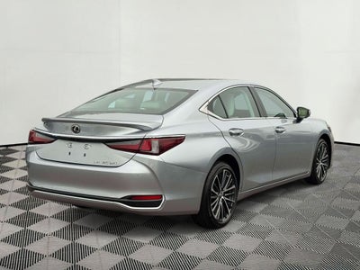 2024 Lexus ES 250