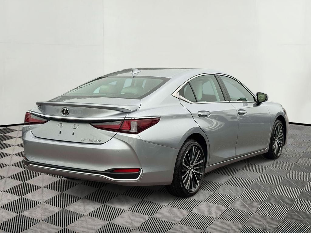 2024 Lexus ES 250