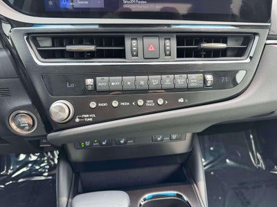 2024 Lexus ES 250
