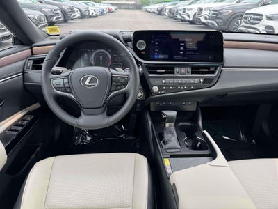 2024 Lexus ES 250