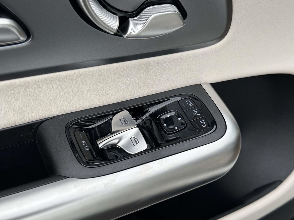 2027 Mercedes-Benz CLA CLA 220