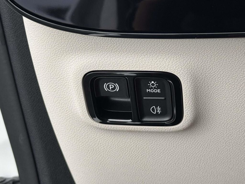 2027 Mercedes-Benz CLA CLA 220