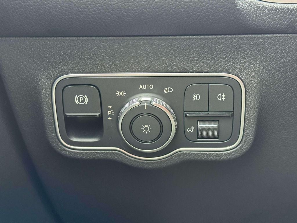 2023 Mercedes-Benz GLB GLB 250 4MATIC®