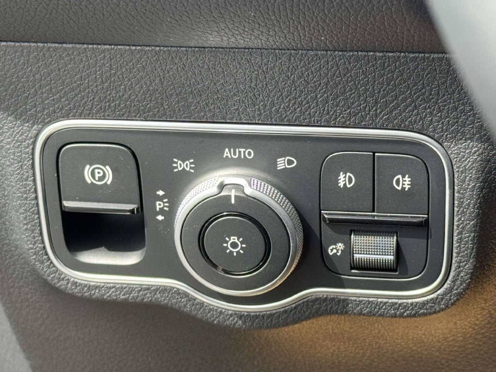 2026 Mercedes-Benz GLB GLB 250 4MATIC®