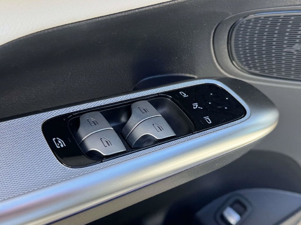 2027 Mercedes-Benz GLC GLC 300 Coupe 4MATIC®