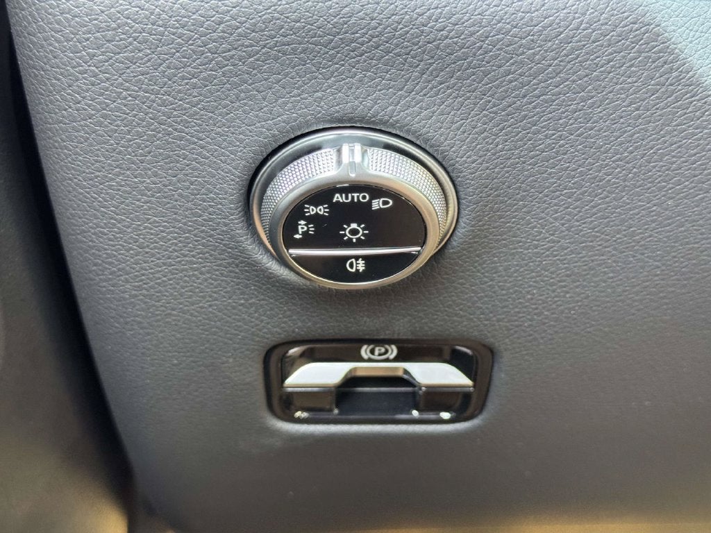 2027 Mercedes-Benz GLC GLC 300 4MATIC®