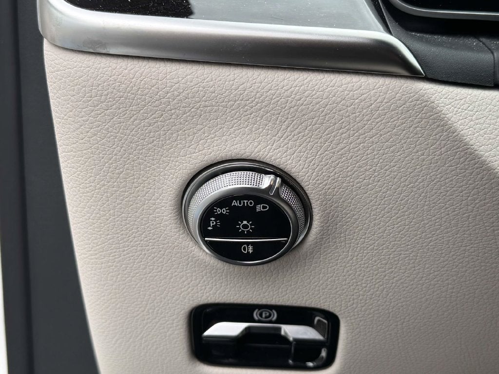 2025 Mercedes-Benz GLC GLC 300 4MATIC®
