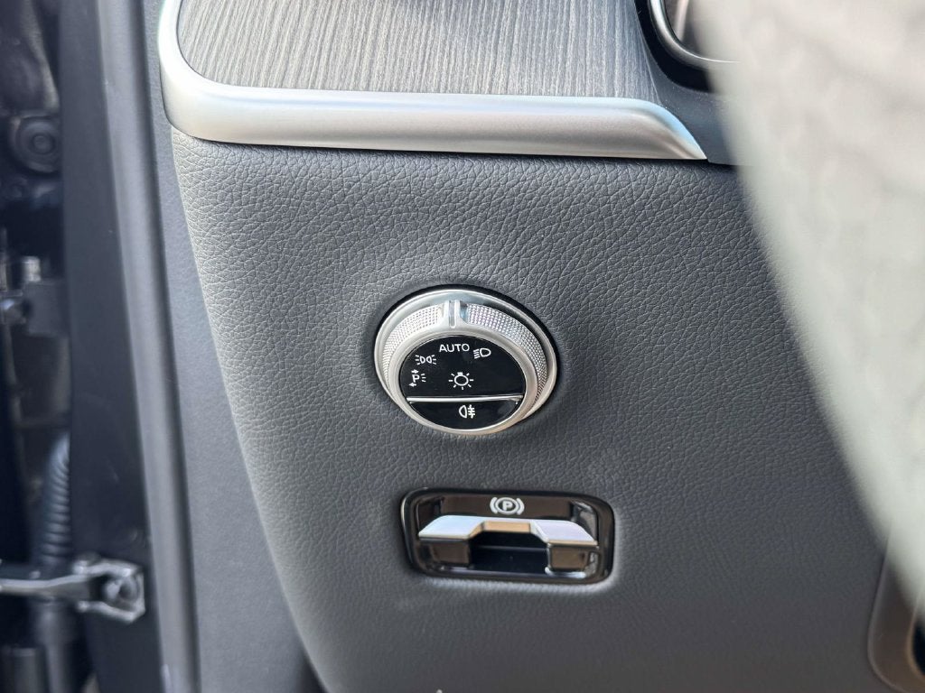 2027 Mercedes-Benz GLC GLC 300 4MATIC®