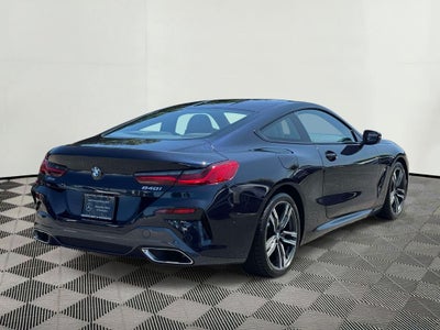 2022 BMW 8 Series 840i