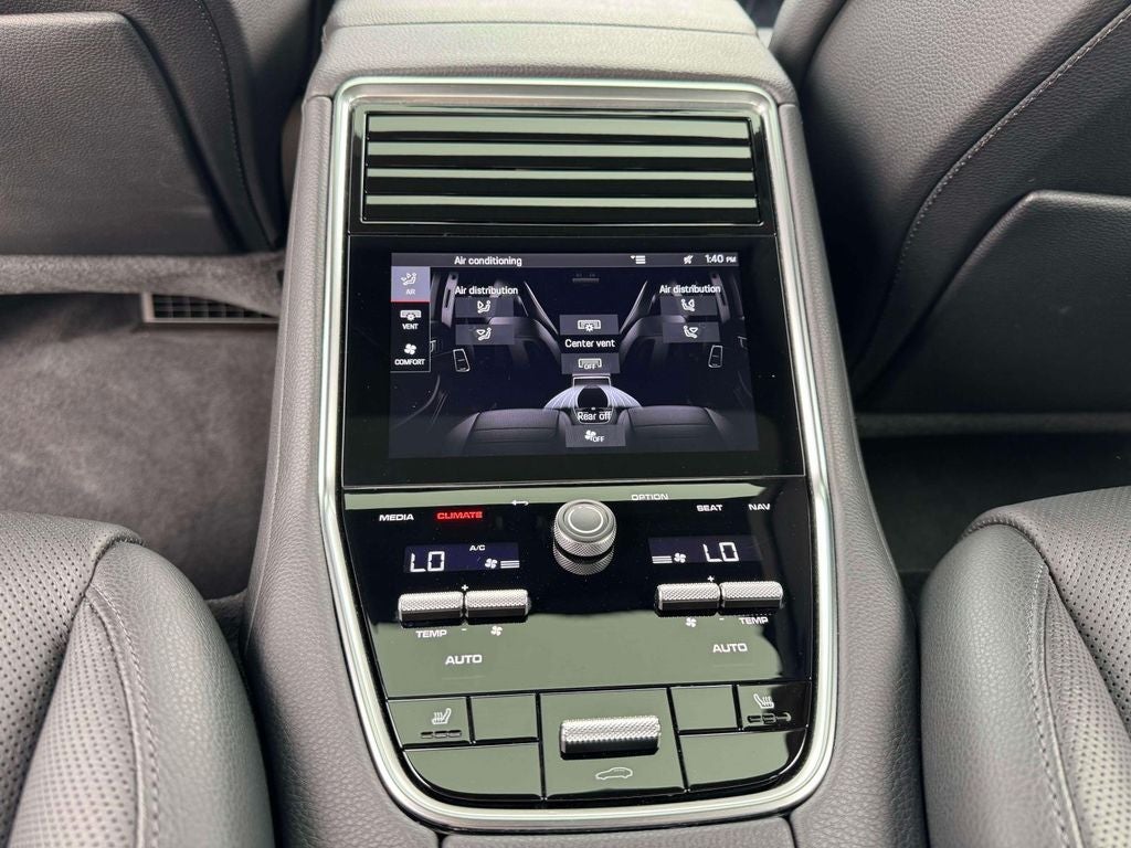 2023 Porsche Panamera Base