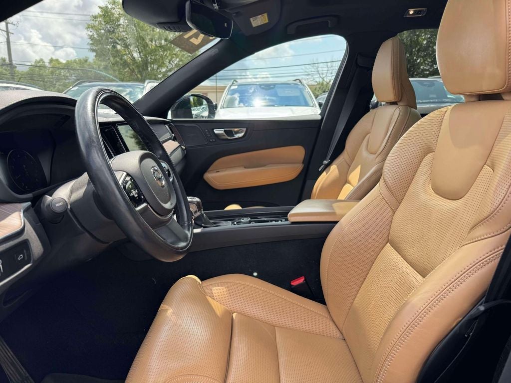2021 Volvo XC60 T6 Inscription